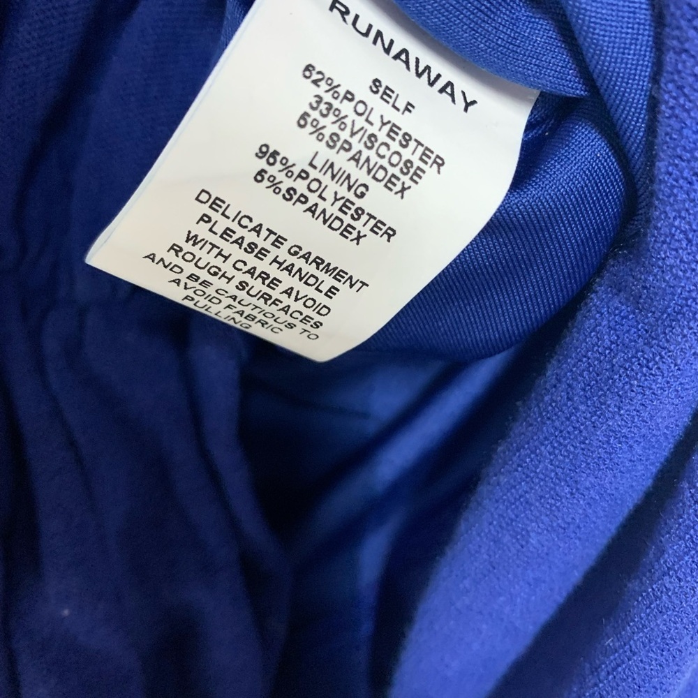 Runway The Label Candor Ruched Bodycon Off the Shoulder Knit Cobalt Dress Size L - Picture 5 of 7